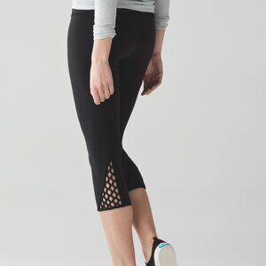 Lululemon True Self Crop size 6